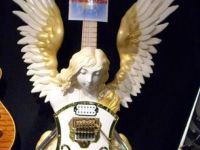 Total verrückte Gitarre