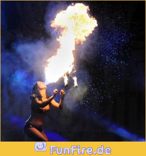 Feuerschluckerin
