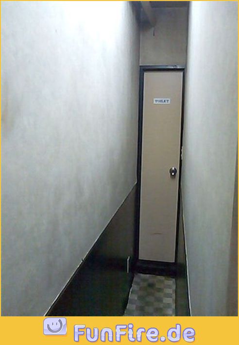 Toiletteneingang