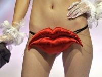 Rote Lippen soll man küssen