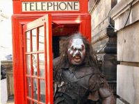 Der Ork in der Telefonzelle