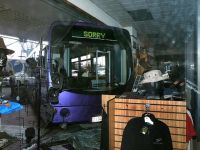 Bus tut es Leid