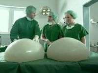 Neue Brustimplantate