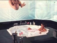 In die Badewanne springen