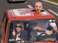 Kleines Auto für einen Riesen