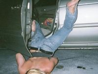 Frau "am" Steuer