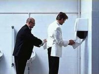 Blinder auf dem WC