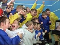 Kinder jubeln