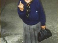 Oma Stinkefinger