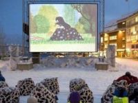 Kino im Freien bei der Kälte